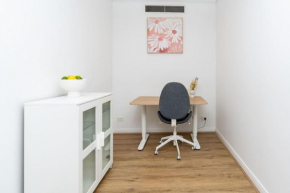 Urban 2BR APT 3 mins to Canberra Railway Station